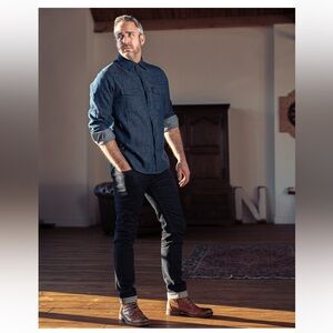 NWOT 1971 Jeans. Made in Italy. Designed in Belgium. Euro fit. Recycled material